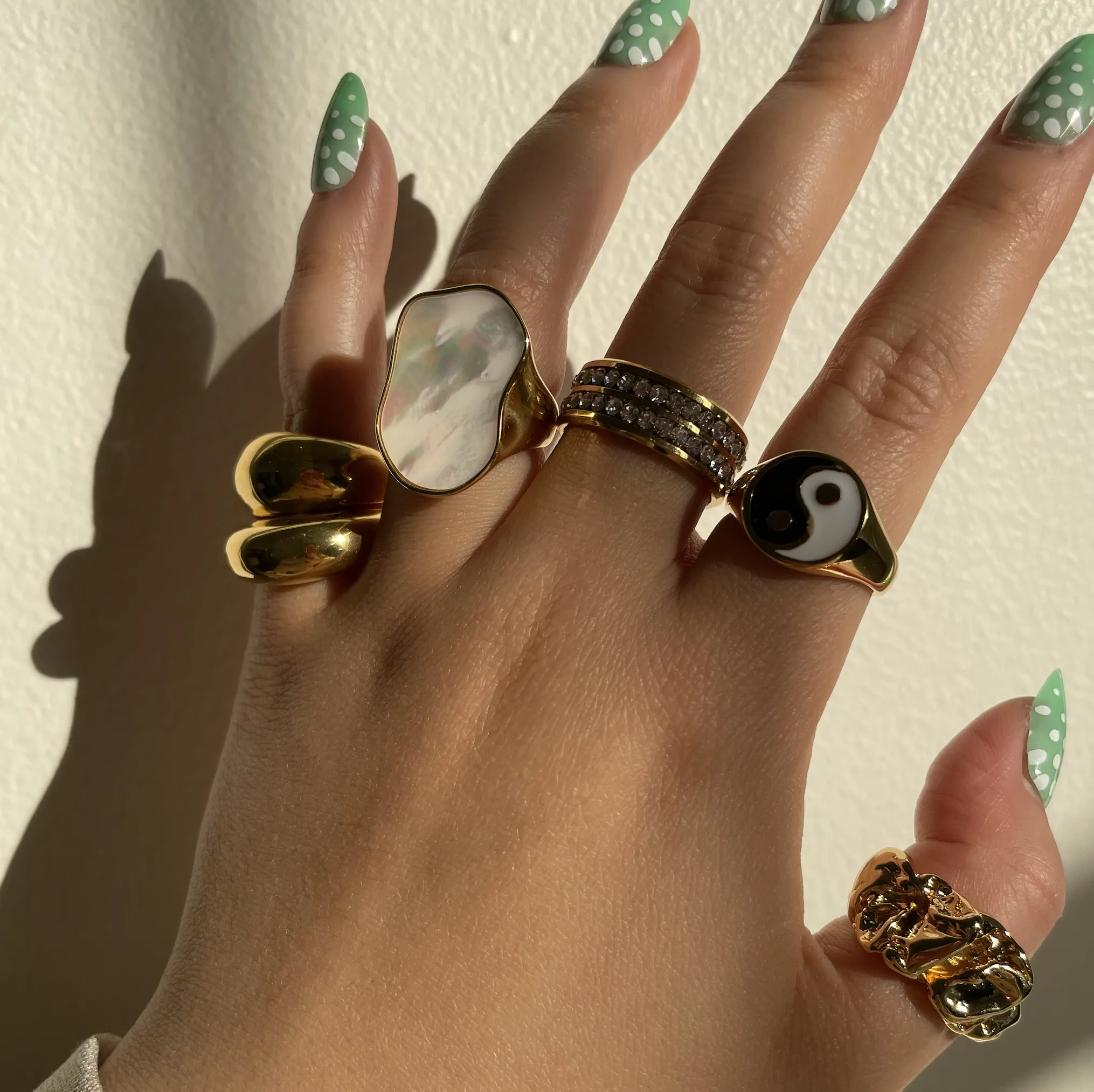 Organic Pearl Signet Ring