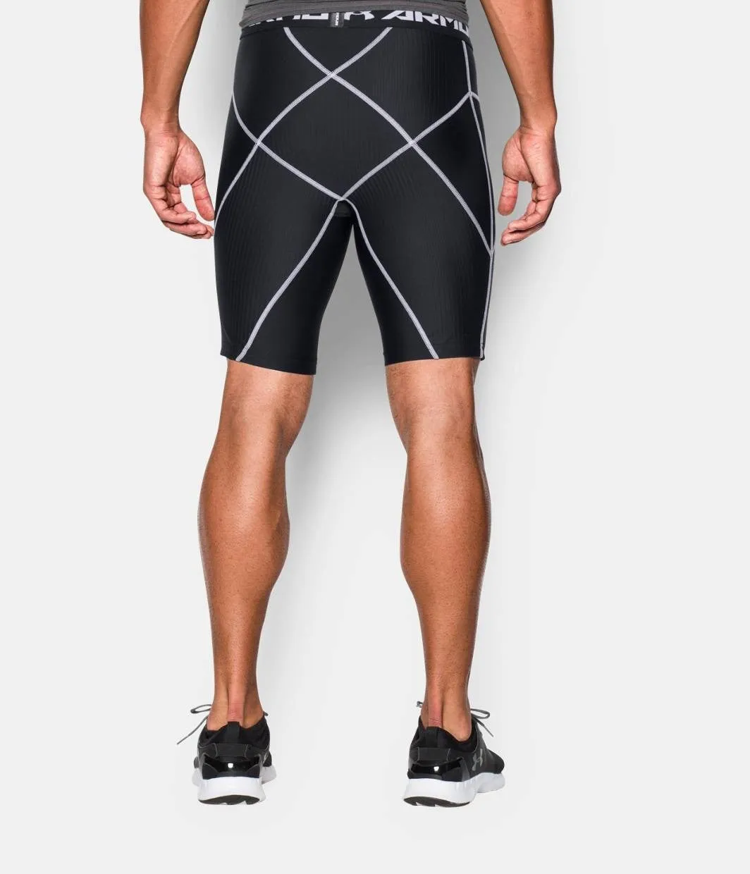Šortky UNDER ARMOUR HEATGEAR® ARMOUR CORE SHORT čierne