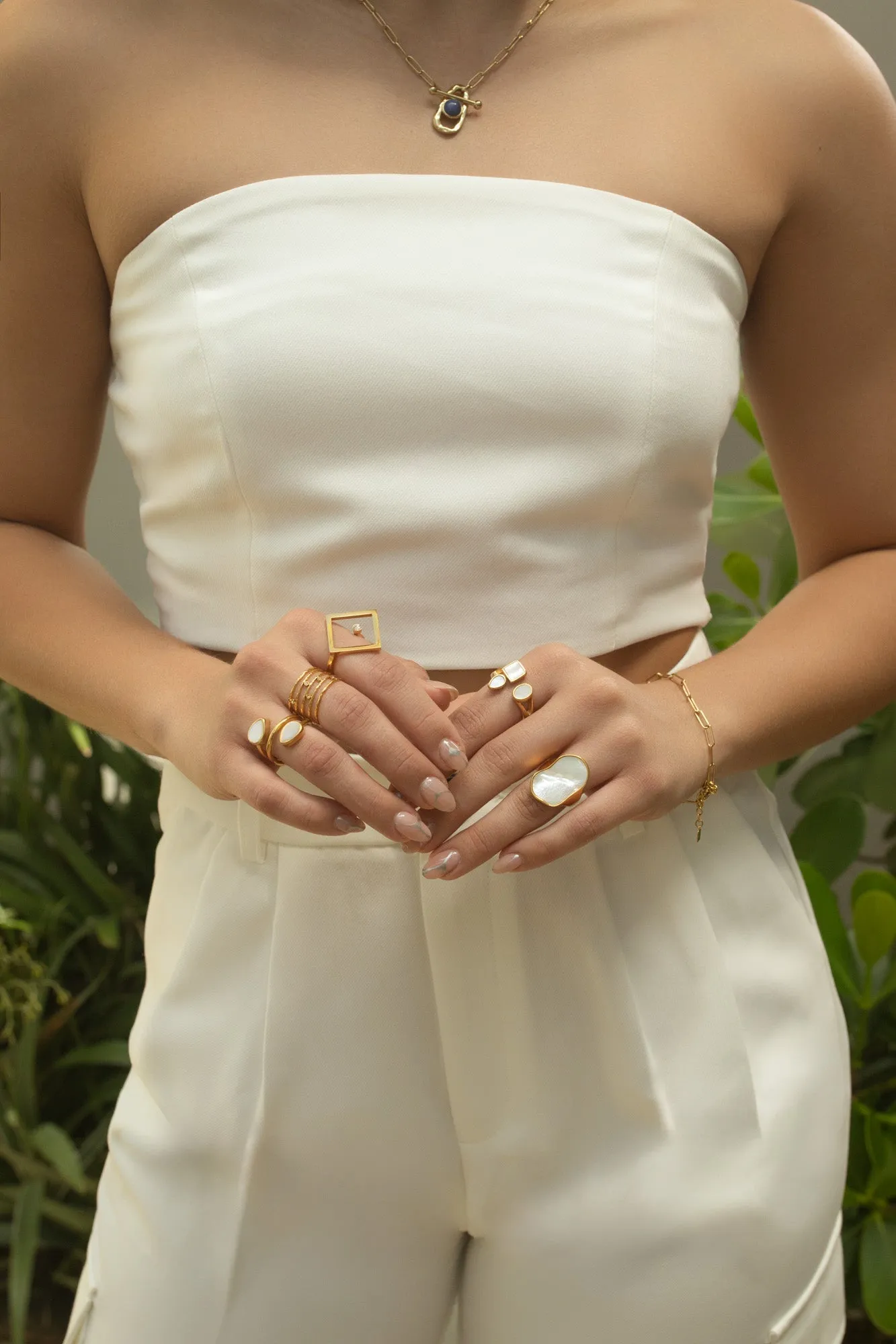 Oval Nacre Ring
