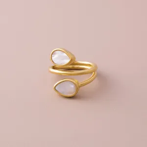 Oval Nacre Ring