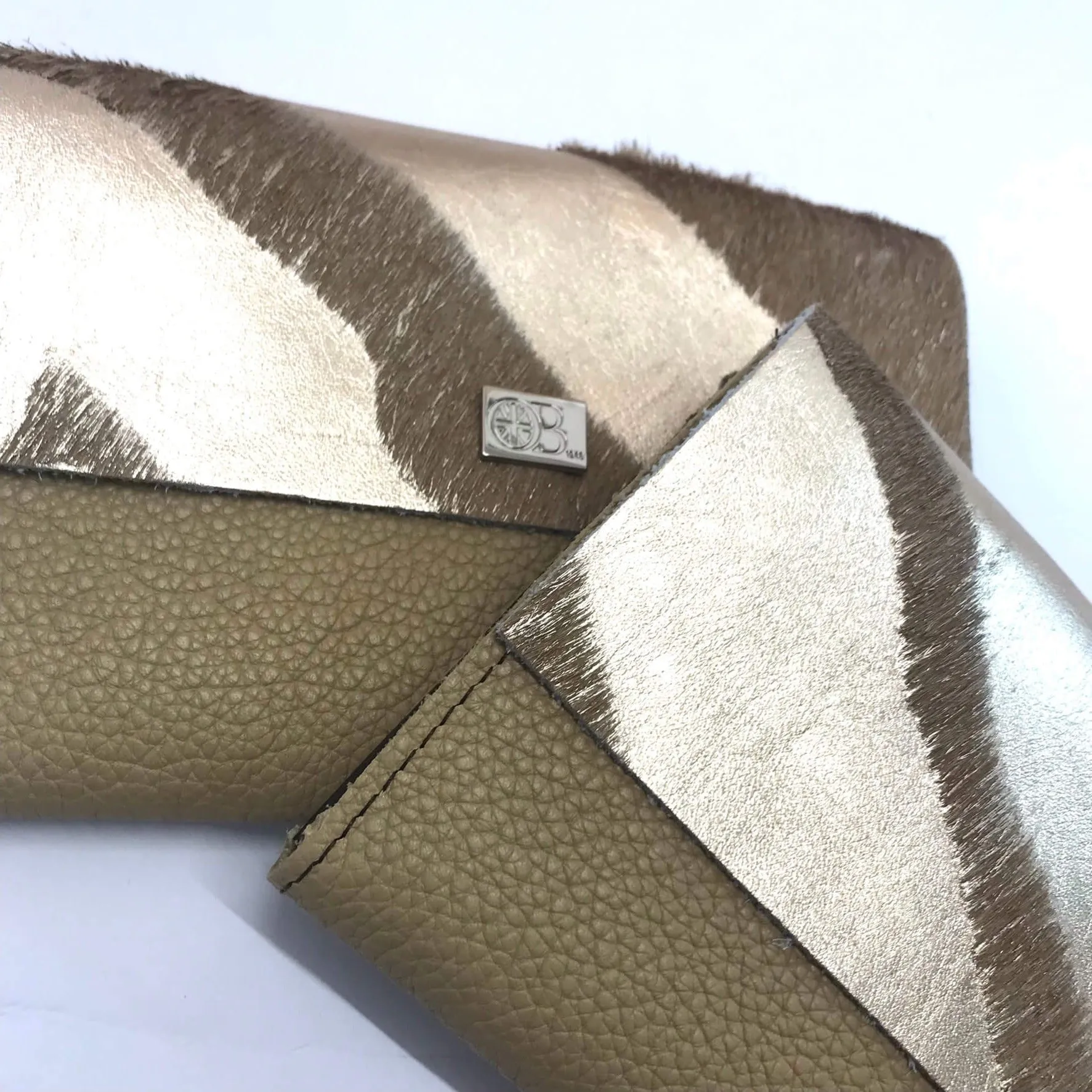 Owen Barry Small Vermont Leather Purse - Grace Barley