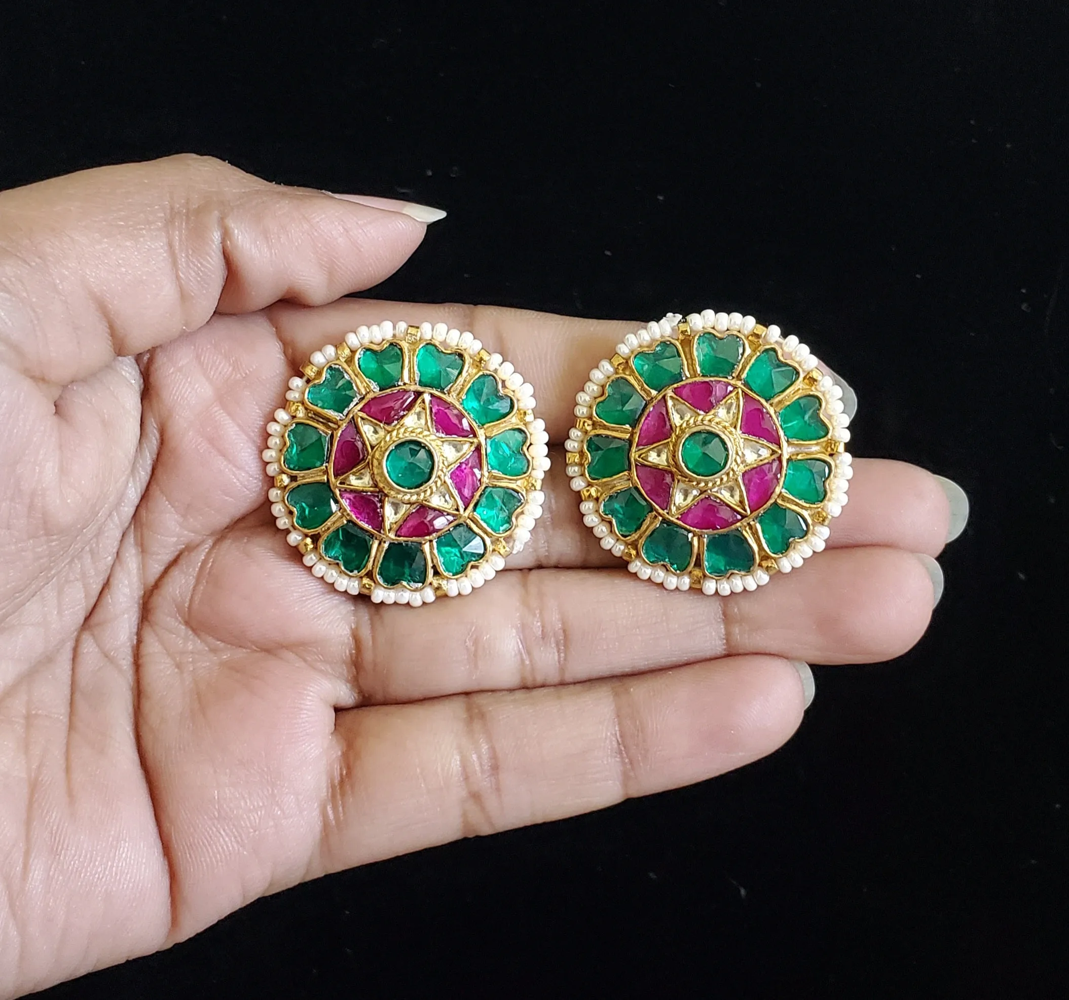 Pachi Kundan Big Studs With Gold Plating B31
