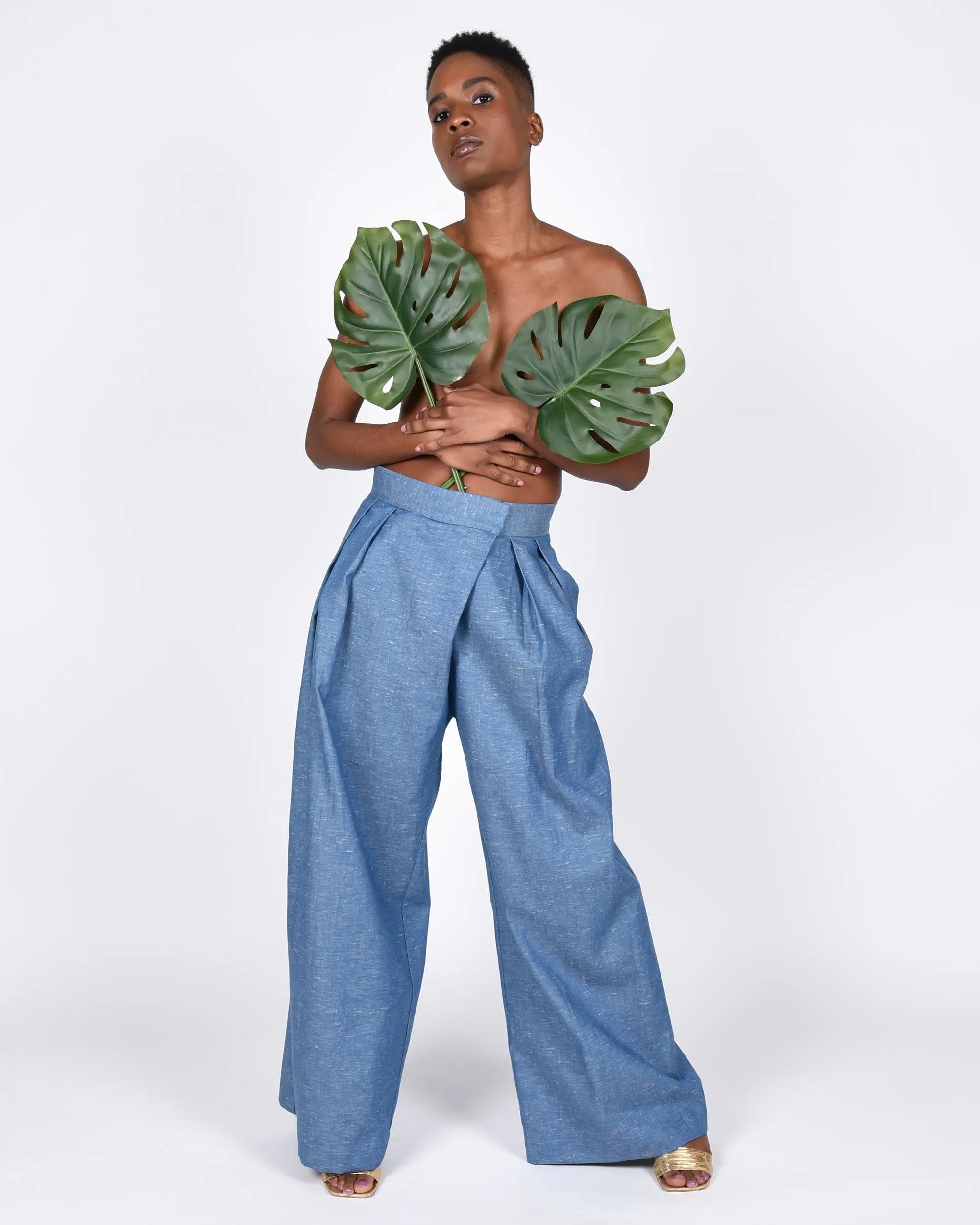 Parisa pant in blue cotton linen