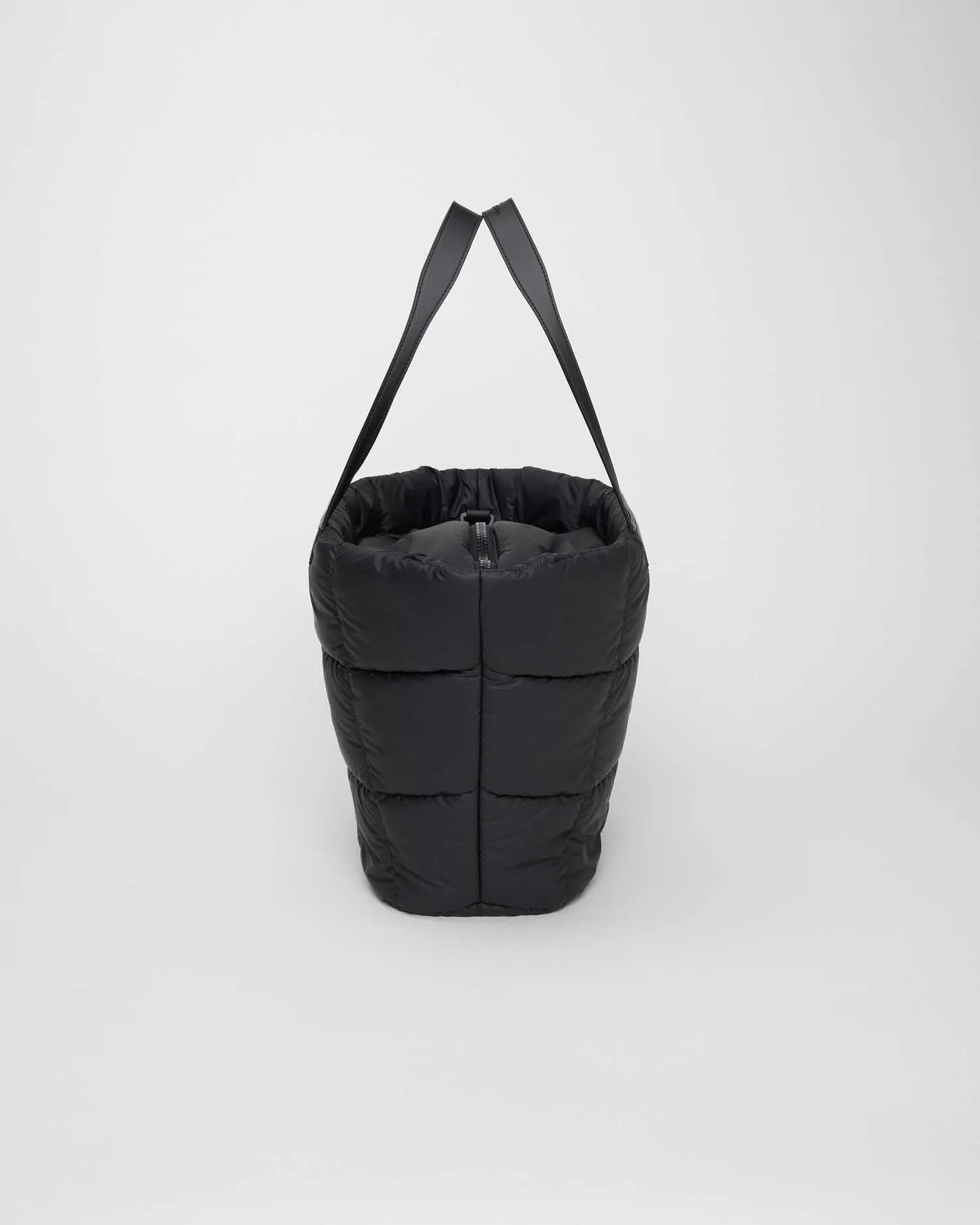 Porter Basque Matt Black