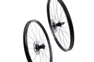 RE:NEW HUNT Proven Carbon Race Enduro 27.5 Wheelset