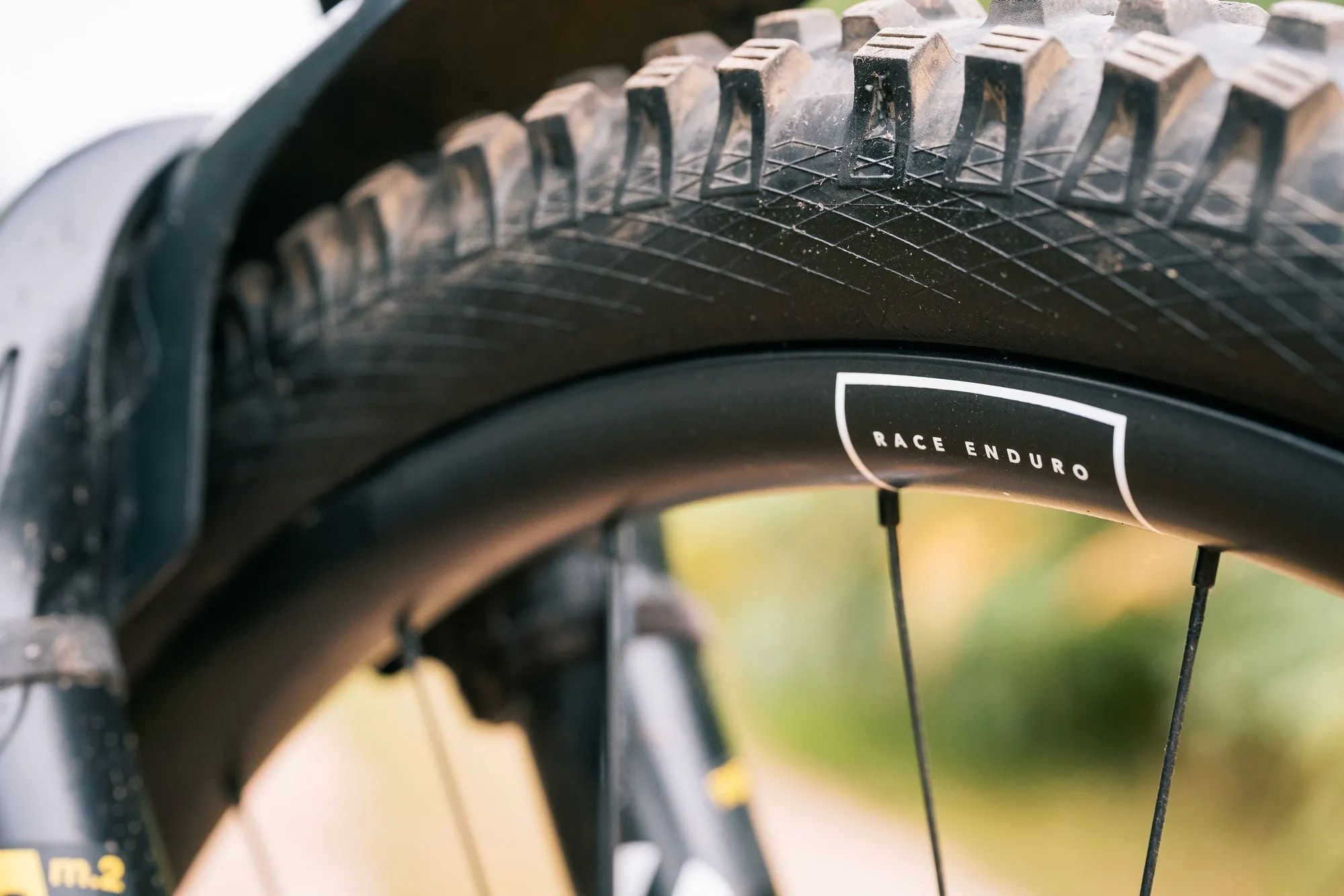 RE:NEW HUNT Proven Carbon Race Enduro 27.5 Wheelset