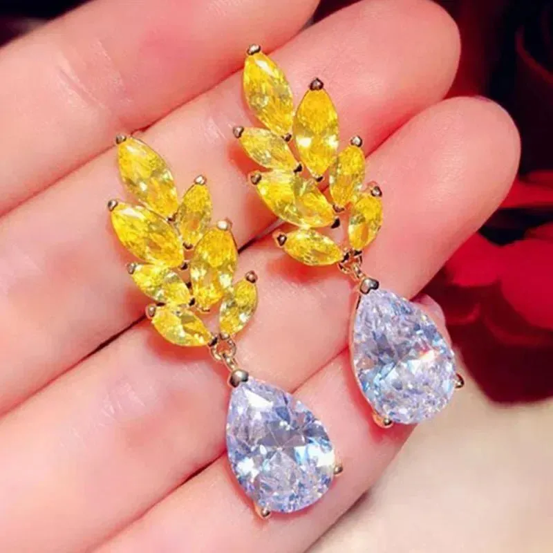 Short Drop Earrings with Flower Topaz Diamond for Women Eye Catching Party Wedding Jewelry