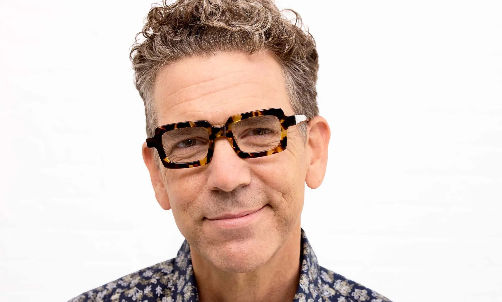 Square Root Color 00 - Black Front and Vanilla Tortoise Temples