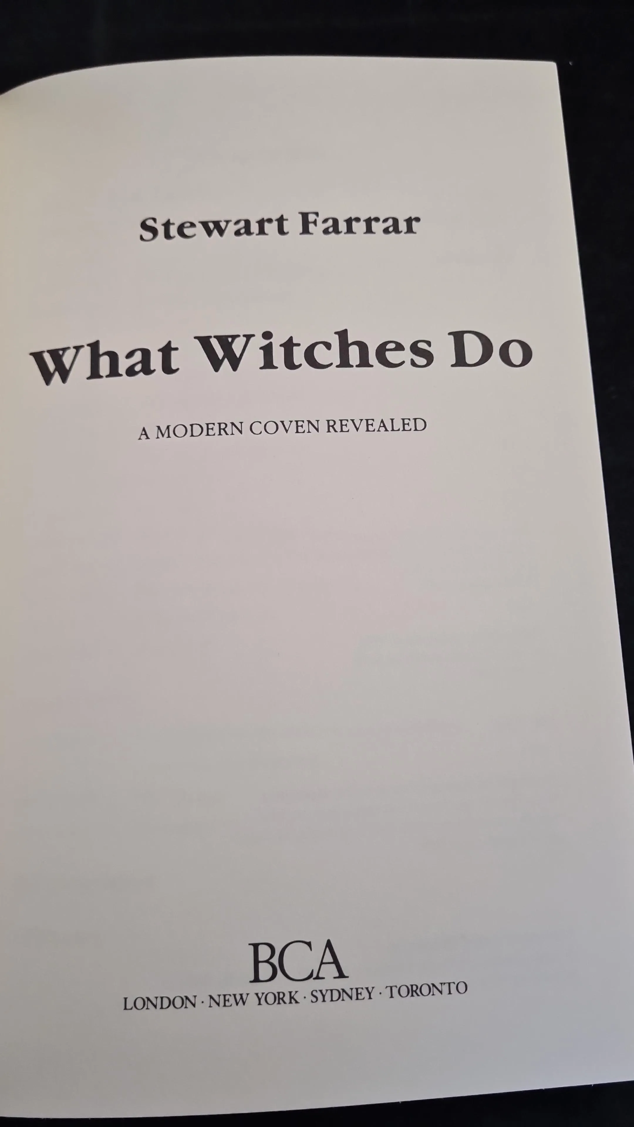 Stewart Farrar - What Witches Do, BCA, 1991