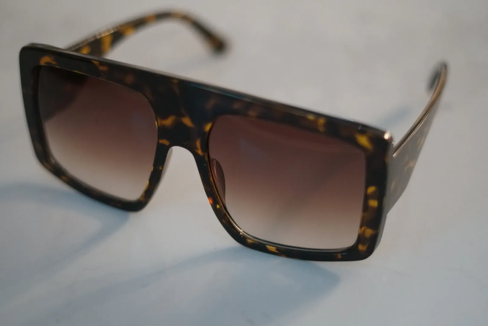 SUSTYLE STATEMENT SUNGLASSES D