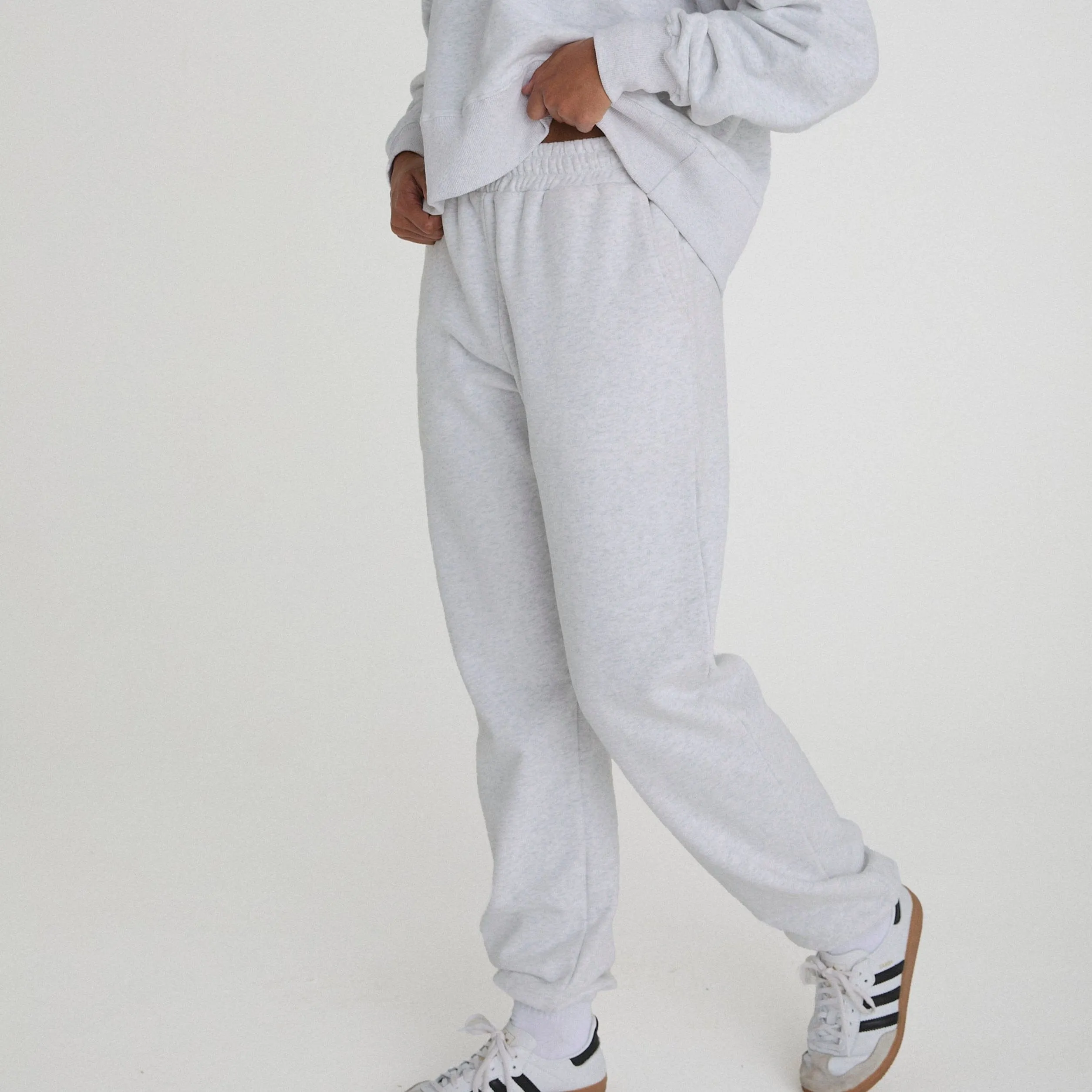 THE ULTIMATE RELAXED JOGGERS - GREY MARL