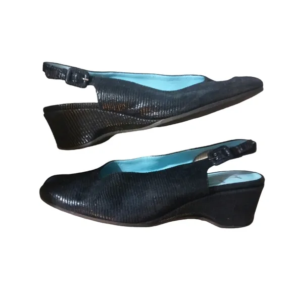 Thierry Rabotin Exotic Lizard Skin Embbossed Leather Peep Toe Wedge Sandal
