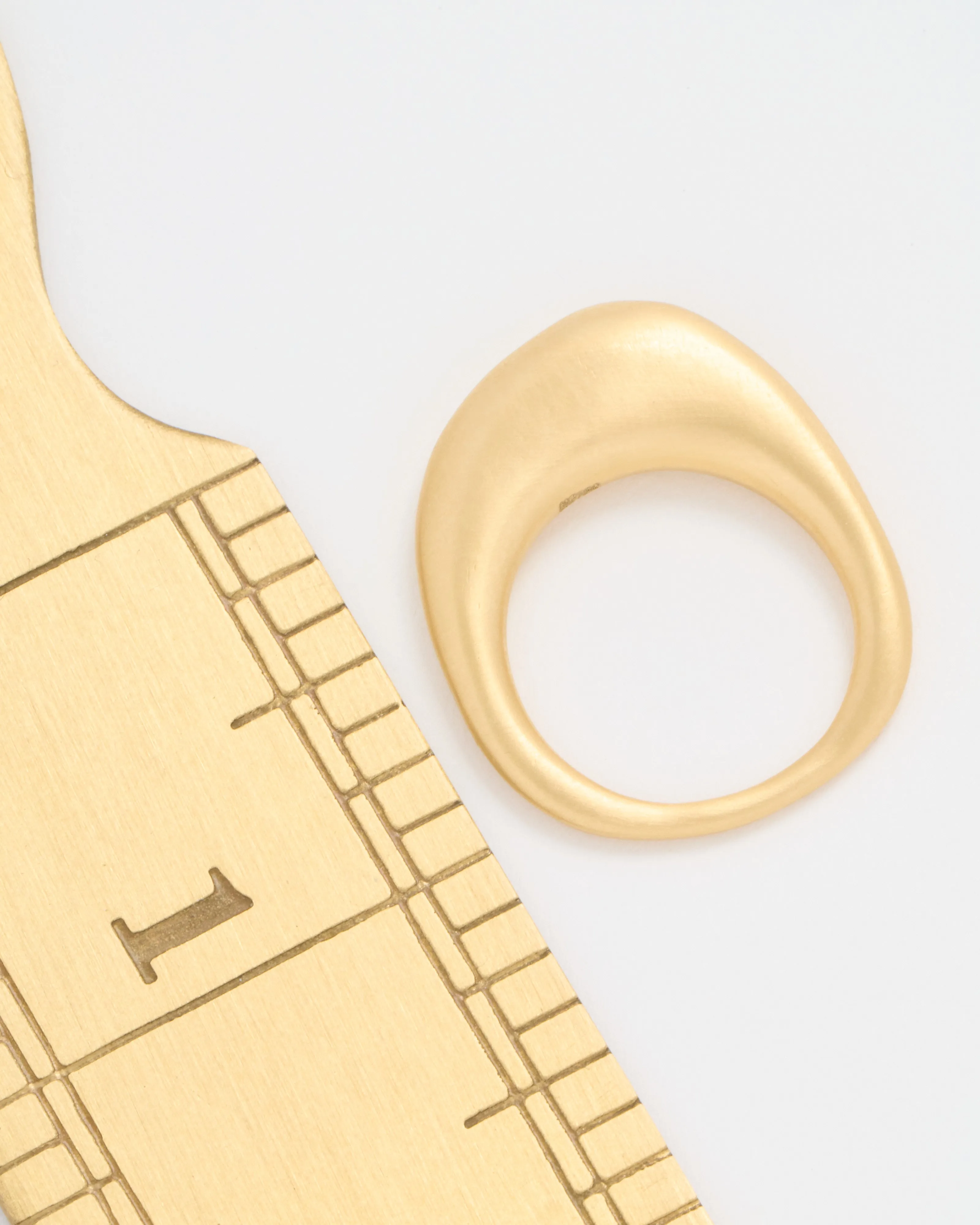 urban pure thin ring