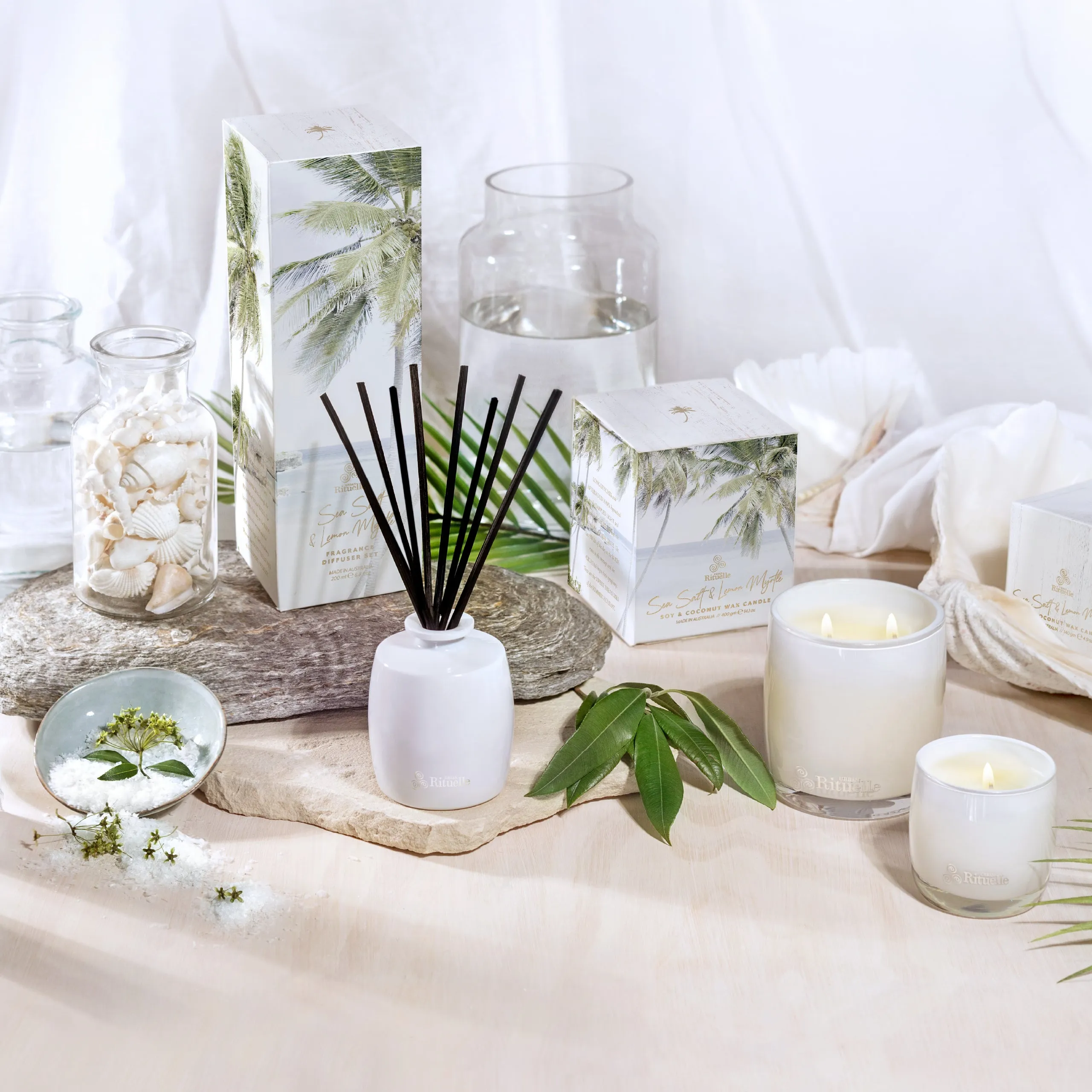 Urban Rituelle Summer Holiday Sea Salt & Lemon Myrtle Scented Soy Candle - 400gm