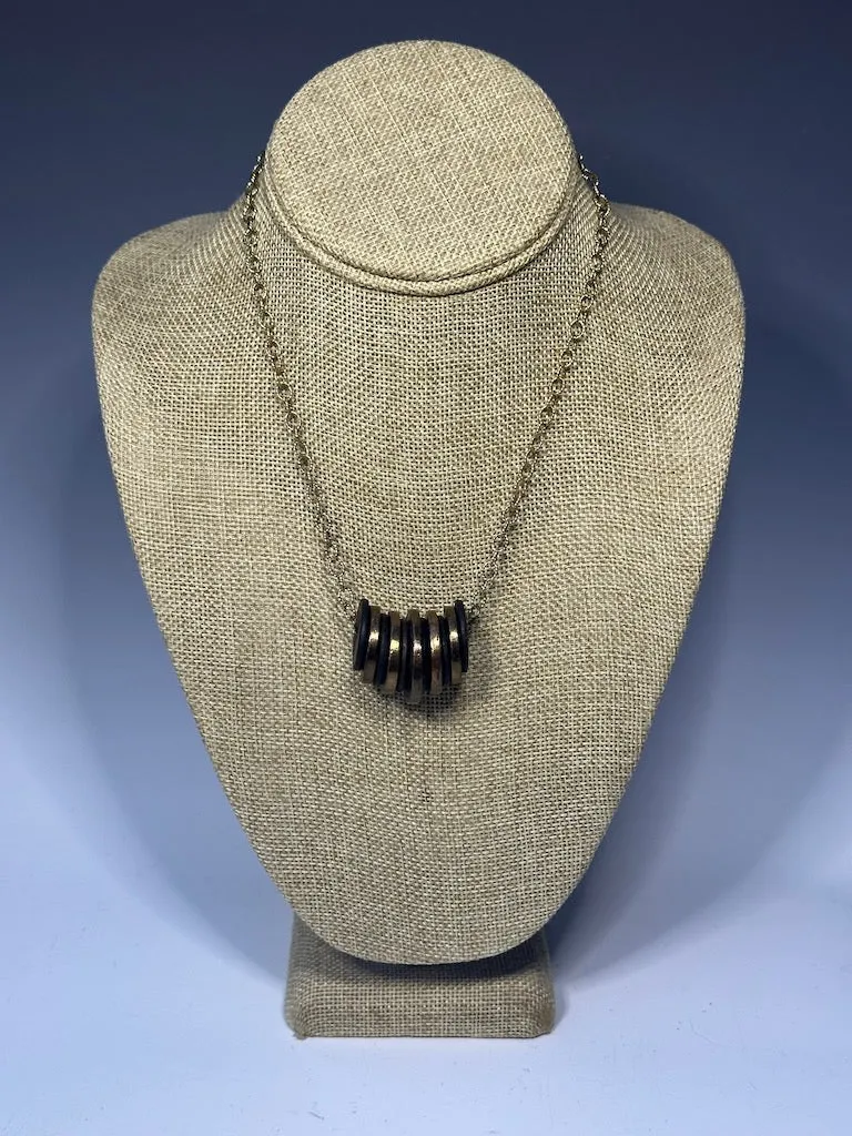 VINTAGE BLACK WOOD AND BRASS NECKLACE LCN585
