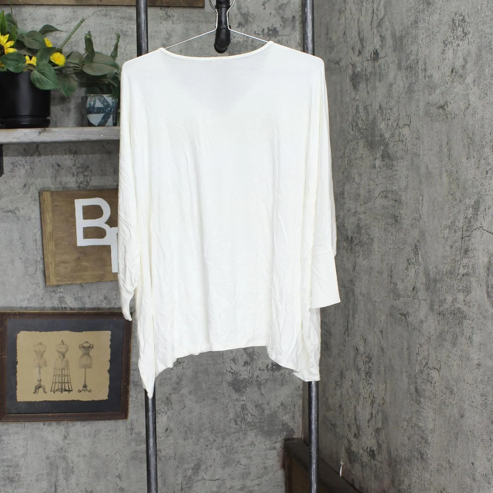 Wynne Layers Womens V-Neck Knit Boxy T-Shirt Top Tee 694608 Cloud White M